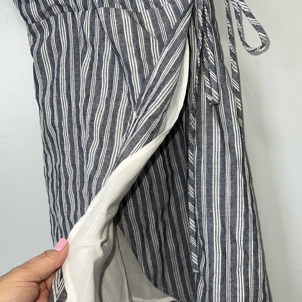 NEW!!  Summer Wrap Dress - Picture 4 of 9